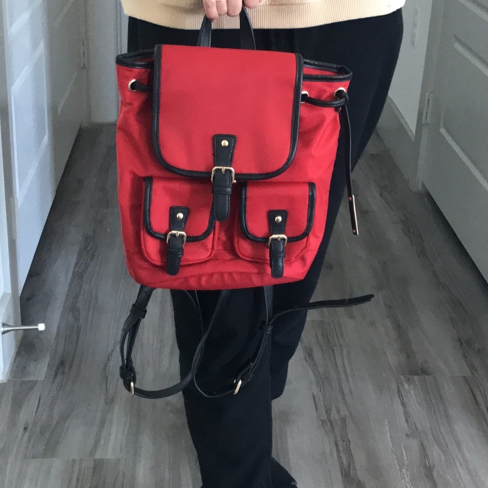❤️Rare🖤 Galeries Lafayette Backpack Red